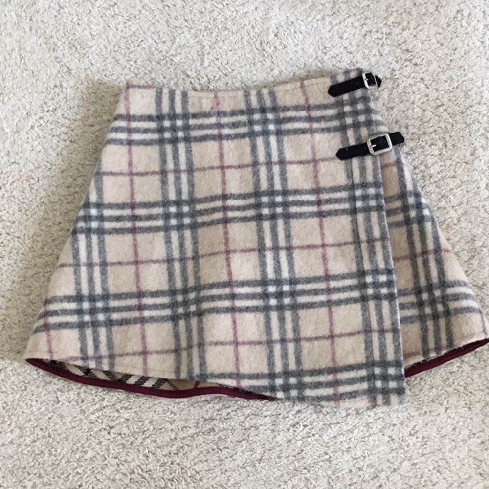 Authentic Burberry Girls Wrap Skirt size 8 Wool Blend